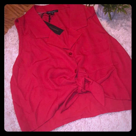 90’s Inspired Red Cropped Tie Front Blouse - Picture 5 of 5